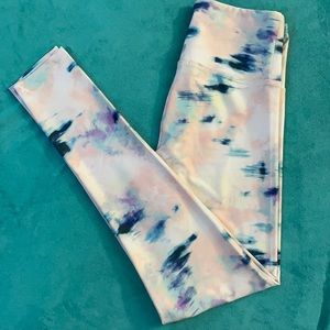 Forever21 pink marble print active leggings